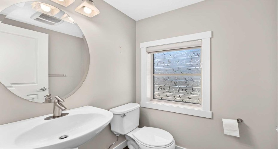 57 Aspen Hills Common, Calgary, Alberta T3H0R7, 2 Bedrooms Bedrooms, ,3 BathroomsBathrooms,Residential,For Sale,Aspen Hills,A2329544