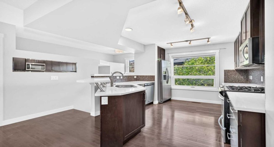 57 Aspen Hills Common, Calgary, Alberta T3H0R7, 2 Bedrooms Bedrooms, ,3 BathroomsBathrooms,Residential,For Sale,Aspen Hills,A2329544