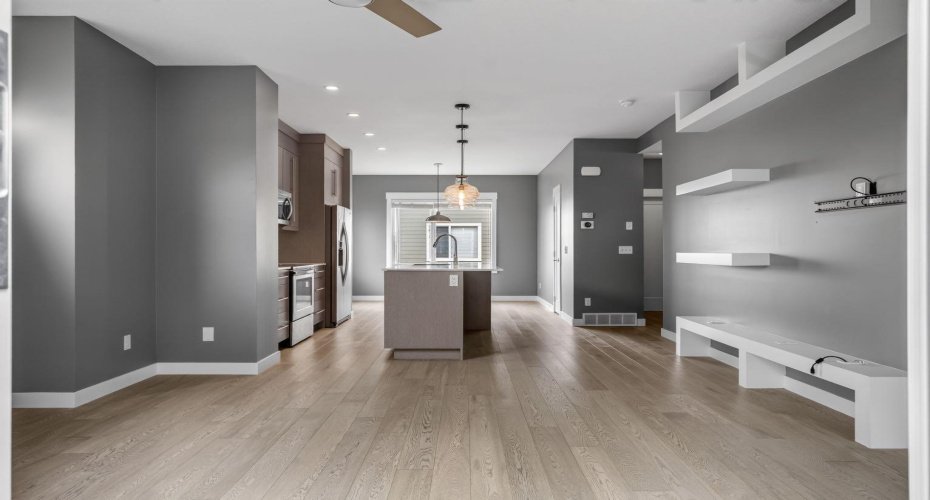 111 Rainbow Falls Gate, Chestermere, Alberta T1X0Z5, 3 Bedrooms Bedrooms, ,3 BathroomsBathrooms,Residential,For Sale,Rainbow Falls,A2329553