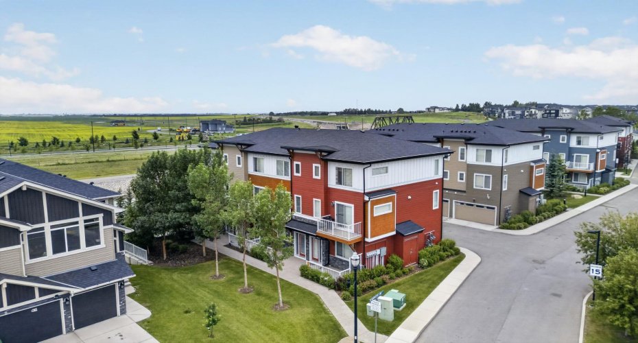 111 Rainbow Falls Gate, Chestermere, Alberta T1X0Z5, 3 Bedrooms Bedrooms, ,3 BathroomsBathrooms,Residential,For Sale,Rainbow Falls,A2329553