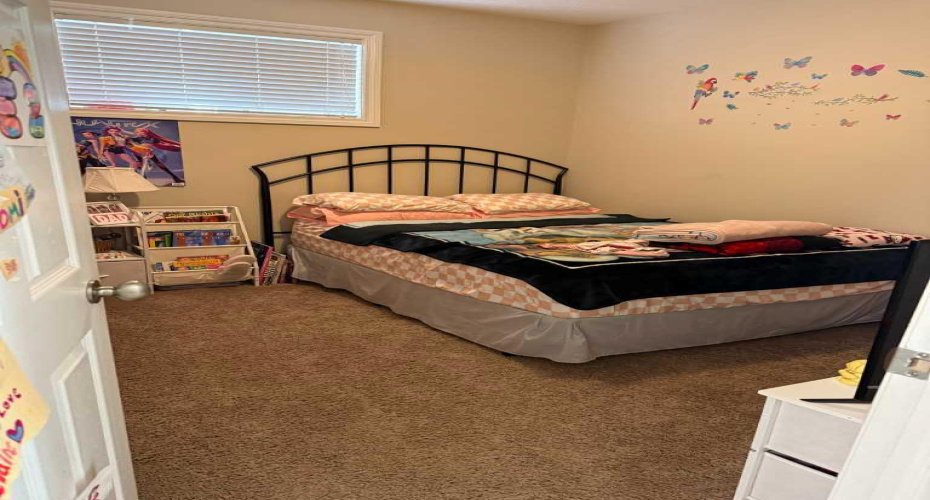 7418 112 Street, Grande Prairie, Alberta T8W 0C6, 5 Bedrooms Bedrooms, ,2 BathroomsBathrooms,Residential,For Sale,112,A2329554