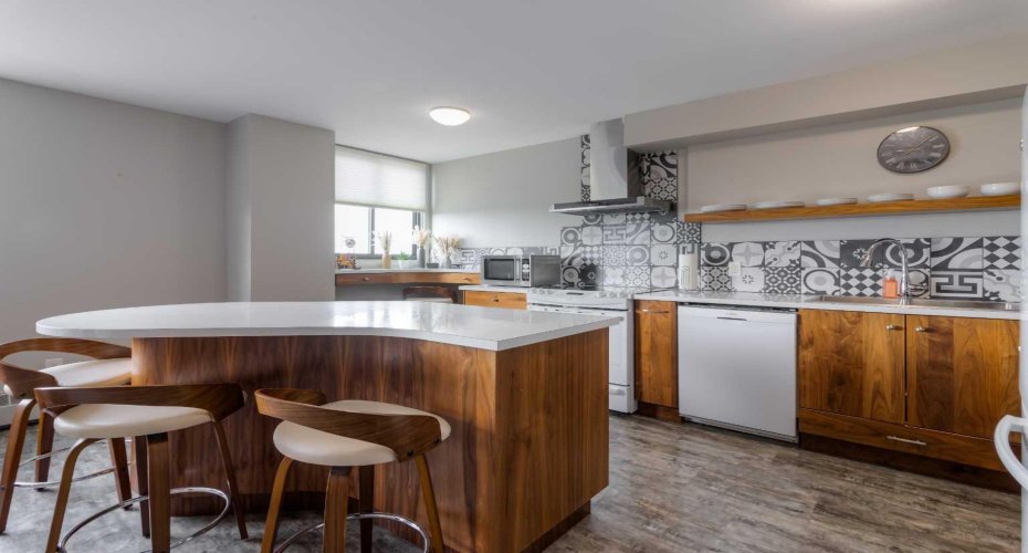 515 6 Street, Lethbridge, Alberta T1J 4J1, 2 Bedrooms Bedrooms, ,1 BathroomBathrooms,Residential,For Sale,6,A2329562