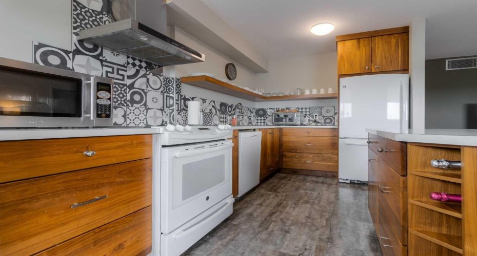 515 6 Street, Lethbridge, Alberta T1J 4J1, 2 Bedrooms Bedrooms, ,1 BathroomBathrooms,Residential,For Sale,6,A2329562