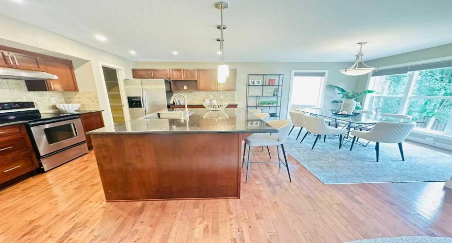29 Everhollow Rise, Calgary, Alberta T2Y 5H2, 3 Bedrooms Bedrooms, ,3 BathroomsBathrooms,Residential,For Sale,Everhollow,A2329579