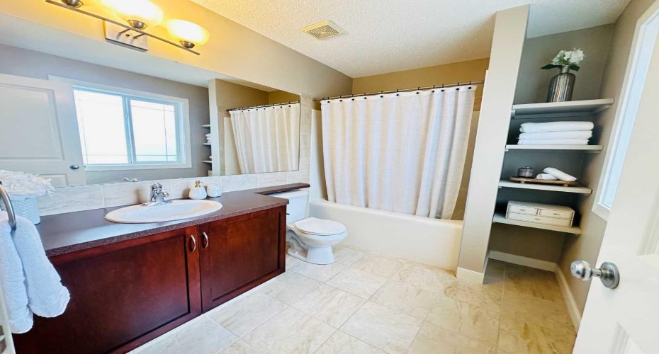29 Everhollow Rise, Calgary, Alberta T2Y 5H2, 3 Bedrooms Bedrooms, ,3 BathroomsBathrooms,Residential,For Sale,Everhollow,A2329579