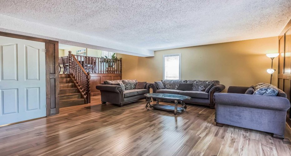 55 Bermuda Close, Calgary, Alberta T3K 1G4, 4 Bedrooms Bedrooms, ,4 BathroomsBathrooms,Residential,For Sale,Bermuda,A2329592