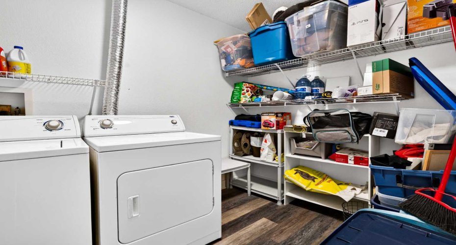 Laundry with storage
