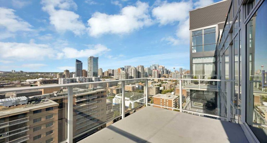1319 14 Avenue, Calgary, Alberta T3C 0W3, 1 Bedroom Bedrooms, ,1 BathroomBathrooms,Residential,For Sale,14,A2329633