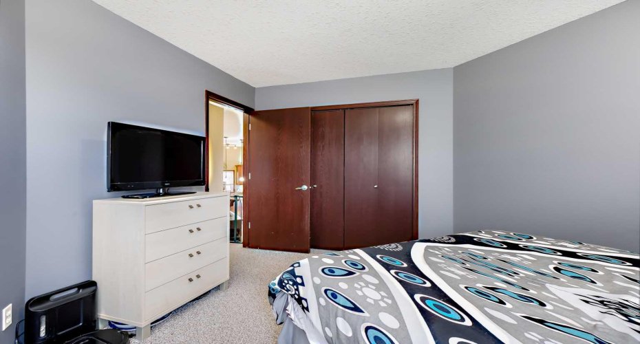 800 Carriage lane Place, Carstairs, Alberta T0M 0N0, 4 Bedrooms Bedrooms, ,3 BathroomsBathrooms,Residential,For Sale,Carriage lane,A2329642