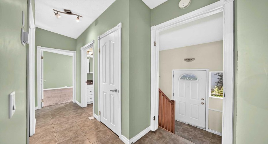 4628 Verona Drive, Calgary, Alberta T3A 0P4, 5 Bedrooms Bedrooms, ,2 BathroomsBathrooms,Residential,For Sale,Verona,A2329648