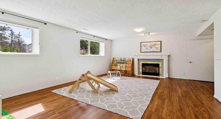 98 River Rock Way, Calgary, Alberta T2C 4H1, 3 Bedrooms Bedrooms, ,2 BathroomsBathrooms,Residential,For Sale,River Rock,A2329649