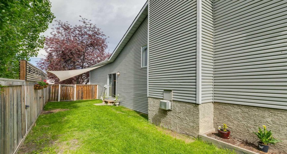 98 River Rock Way, Calgary, Alberta T2C 4H1, 3 Bedrooms Bedrooms, ,2 BathroomsBathrooms,Residential,For Sale,River Rock,A2329649