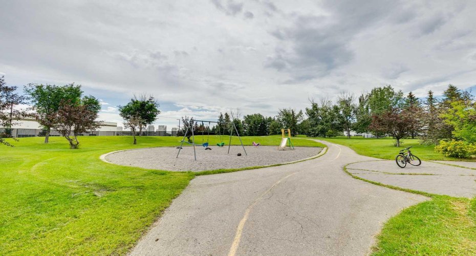 98 River Rock Way, Calgary, Alberta T2C 4H1, 3 Bedrooms Bedrooms, ,2 BathroomsBathrooms,Residential,For Sale,River Rock,A2329649