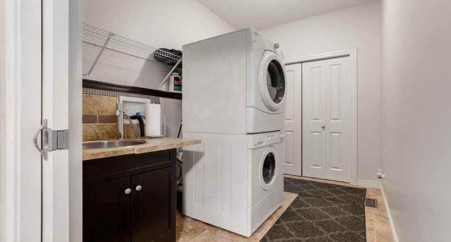 202 Silverado Bank Circle, Calgary, Alberta T2X 0K9, 3 Bedrooms Bedrooms, ,3 BathroomsBathrooms,Residential,For Sale,Silverado Bank,A2329655