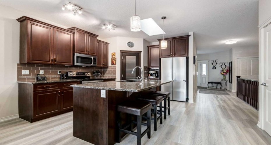 202 Silverado Bank Circle, Calgary, Alberta T2X 0K9, 3 Bedrooms Bedrooms, ,3 BathroomsBathrooms,Residential,For Sale,Silverado Bank,A2329655