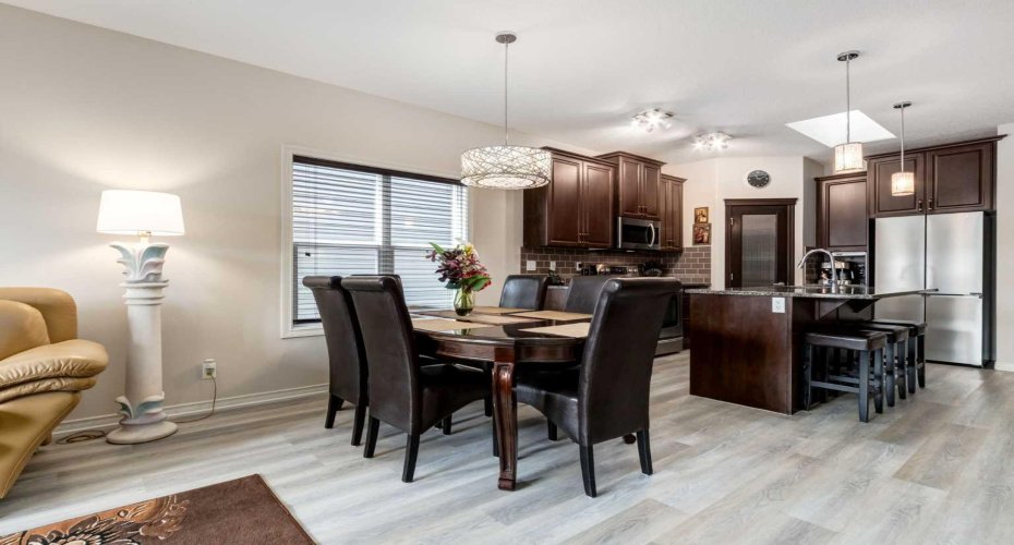 202 Silverado Bank Circle, Calgary, Alberta T2X 0K9, 3 Bedrooms Bedrooms, ,3 BathroomsBathrooms,Residential,For Sale,Silverado Bank,A2329655