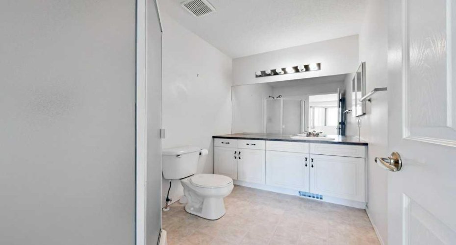 184 Valley Ridge Heights, Calgary, Alberta T3B 5T3, 2 Bedrooms Bedrooms, ,3 BathroomsBathrooms,Residential,For Sale,Valley Ridge,A2329663