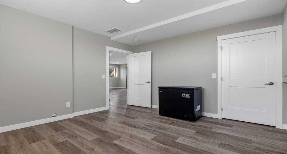 354096 48 Street, Okotoks, Alberta T1S 1A7, 3 Bedroom Bedrooms, 0 ,3 BathroomBathrooms,Residential,For Sale,48,0,A2332565