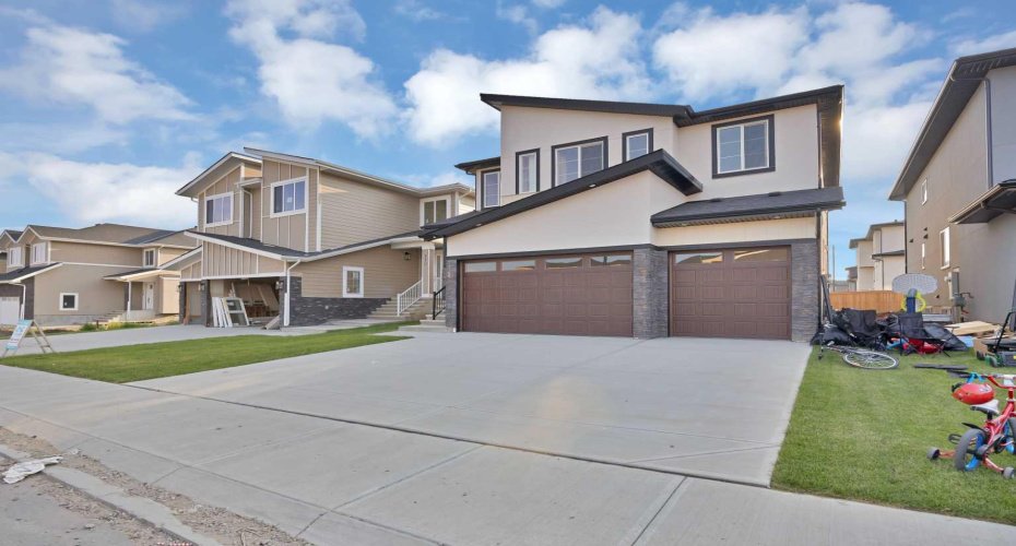 506 Waterford Rise, Chestermere, Alberta T1X 3B5, 5 Bedroom Bedrooms, 0 ,4 BathroomBathrooms,Residential,For Sale,Waterford,0,A2332418
