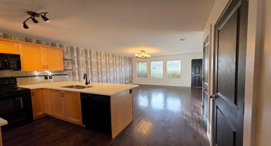 153 Rainbow Falls Manor, Chestermere, Alberta T1X0M3, 3 Bedroom Bedrooms, 0 ,3 BathroomBathrooms,Residential,For Sale,Rainbow Falls,0,A2337231
