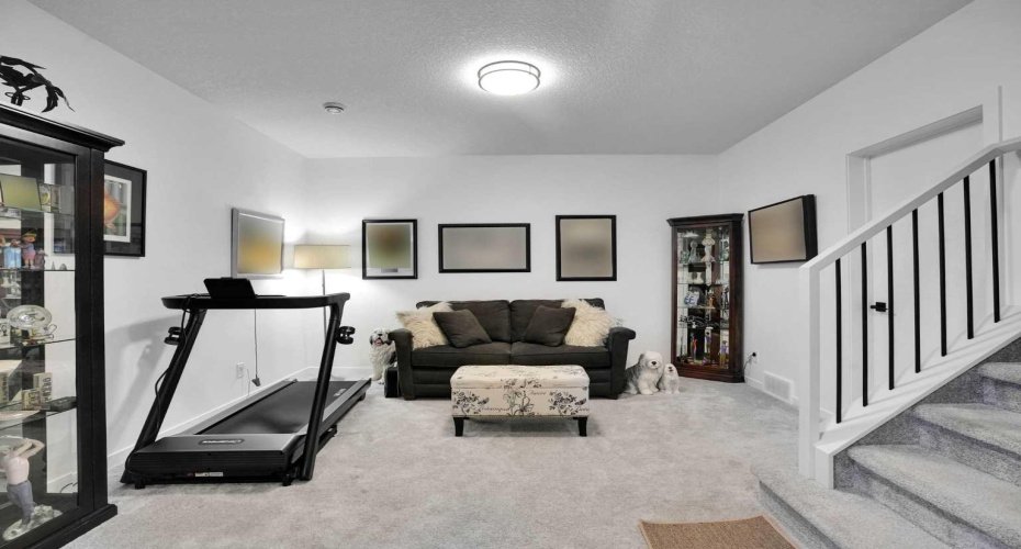 55 Fireside Circle, Cochrane, Alberta T4C 2P5, 3 Bedroom Bedrooms, 0 ,3 BathroomBathrooms,Residential,For Sale,Fireside,0,A2337270