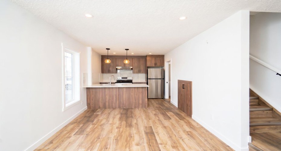156 park Street, Cochrane, Alberta t4c2b8, 3 Bedroom Bedrooms, 0 ,2 BathroomBathrooms,Residential,For Sale,park,0,A2338669