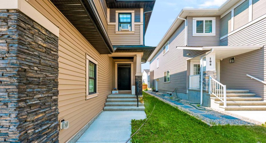 104 Sandpiper Landing, Chestermere, Alberta T1X 1Y8, 4 Bedroom Bedrooms, 0 ,4 BathroomBathrooms,Residential,For Sale,Sandpiper,0,A2338135