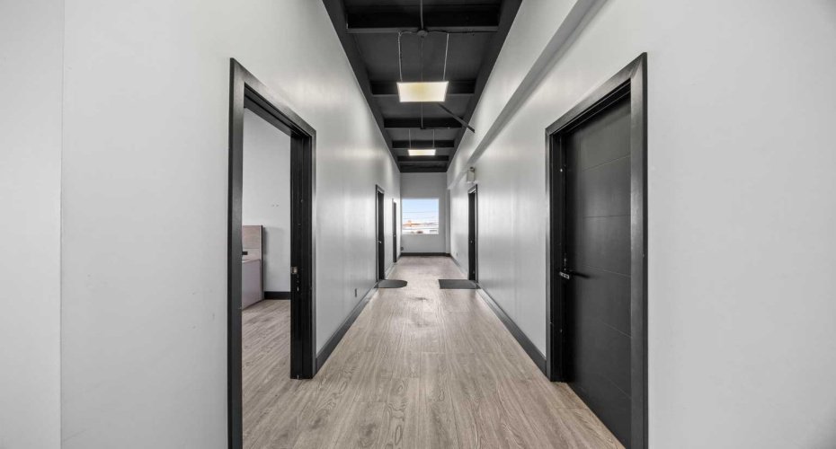 2341 20 Avenue, Calgary, Alberta T2E 8S4, 0 , 0 ,0,Commercial,For Lease,20,0,A2336182