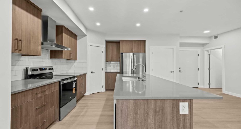 100 Banister Drive, Okotoks, Alberta T1S 5Y4, 2 Bedroom Bedrooms, 0 ,2 BathroomBathrooms,Residential,For Sale,Banister,0,A2337704