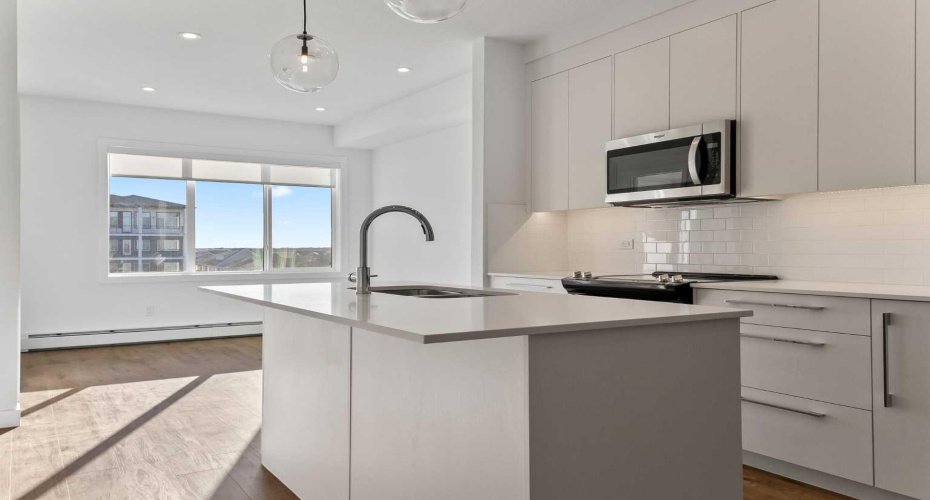 395 Skyview Parkway, Calgary, Alberta T3N 2K1, 2 Bedroom Bedrooms, 0 ,1 BathroomBathrooms,Residential,For Sale,Skyview,0,A2336240