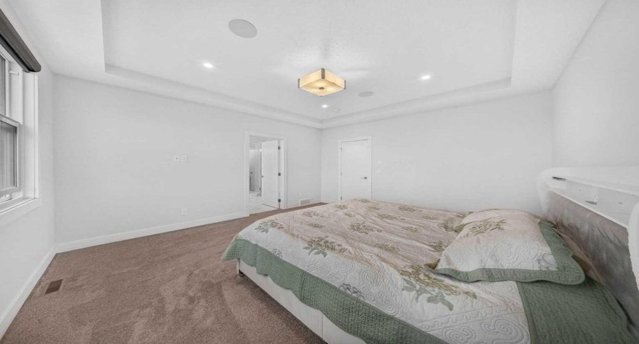 47 Waterford Heights, Chestermere, Alberta T1X 0R2, 7 Bedroom Bedrooms, 0 ,5 BathroomBathrooms,Residential,For Sale,Waterford,0,A2341202