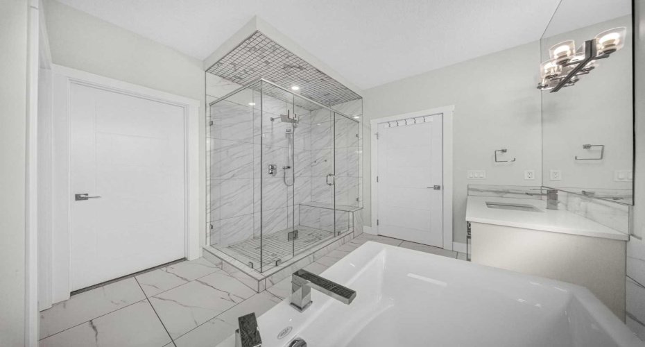 47 Waterford Heights, Chestermere, Alberta T1X 0R2, 7 Bedroom Bedrooms, 0 ,5 BathroomBathrooms,Residential,For Sale,Waterford,0,A2341202