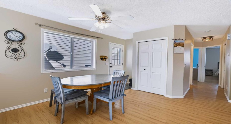 118 Cimarron Grove Crescent, Okotoks, Alberta T1S 2E2, 3 Bedroom Bedrooms, 0 ,2 BathroomBathrooms,Residential,For Sale,Cimarron Grove,0,A2341276