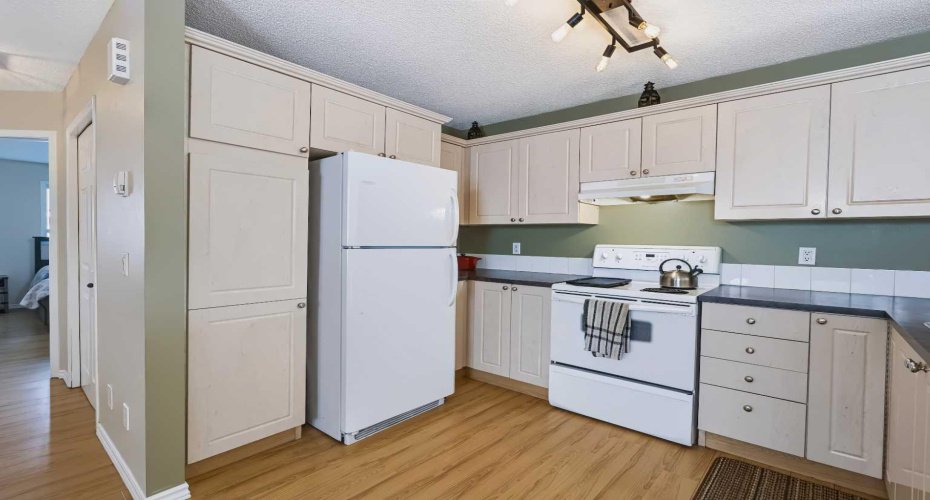 118 Cimarron Grove Crescent, Okotoks, Alberta T1S 2E2, 3 Bedroom Bedrooms, 0 ,2 BathroomBathrooms,Residential,For Sale,Cimarron Grove,0,A2341276