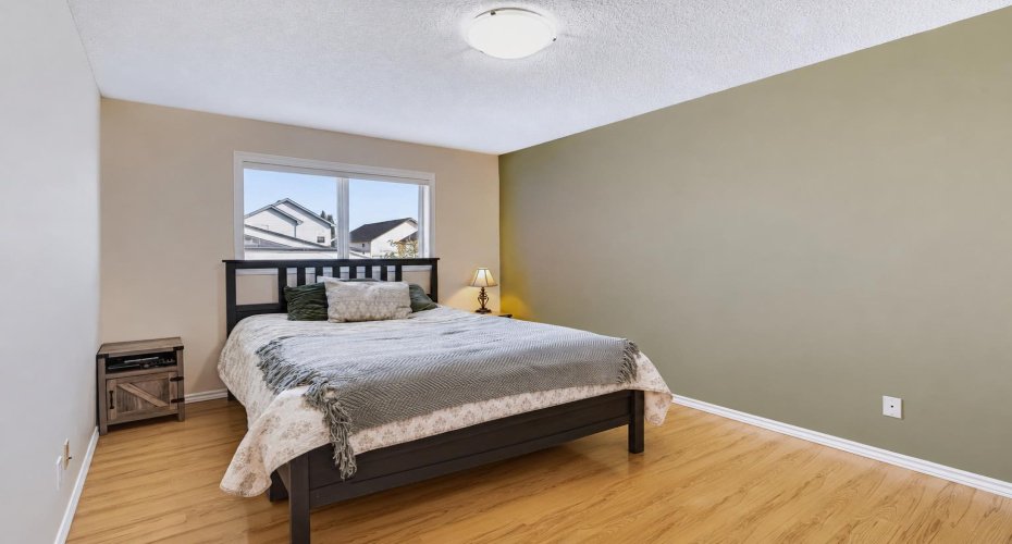 118 Cimarron Grove Crescent, Okotoks, Alberta T1S 2E2, 3 Bedroom Bedrooms, 0 ,2 BathroomBathrooms,Residential,For Sale,Cimarron Grove,0,A2341276