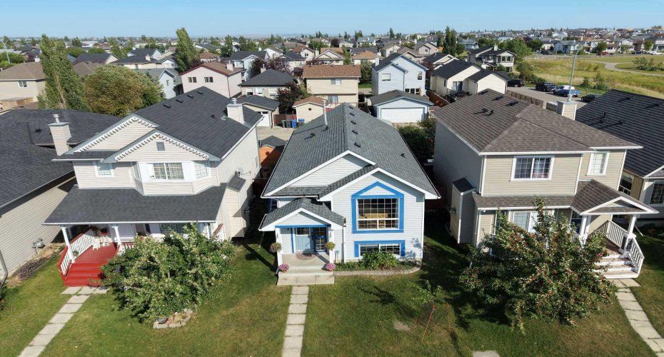 118 Cimarron Grove Crescent, Okotoks, Alberta T1S 2E2, 3 Bedroom Bedrooms, 0 ,2 BathroomBathrooms,Residential,For Sale,Cimarron Grove,0,A2341276