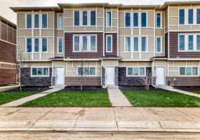 86 145 chelsea Mews, Chestermere, Alberta T1X 3H1, 3 Bedroom Bedrooms, 0 ,3 BathroomBathrooms,Residential,For Sale,145 chelsea,0,A2339585