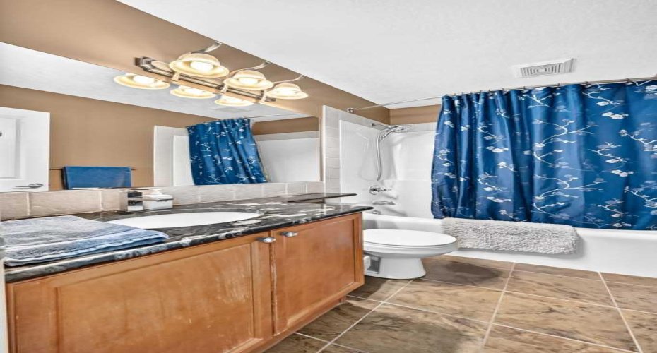 246 Crystal Green Point, Okotoks, Alberta T1S 2K7, 4 Bedroom Bedrooms, 0 ,4 BathroomBathrooms,Residential,For Sale,Crystal Green,0,A2341683