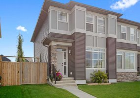 209 D'arcy Ranch Drive, Okotoks, Alberta T1S 5T1, 2 Bedroom Bedrooms, 0 ,3 BathroomBathrooms,Residential,For Sale,D'arcy Ranch,0,A2342324