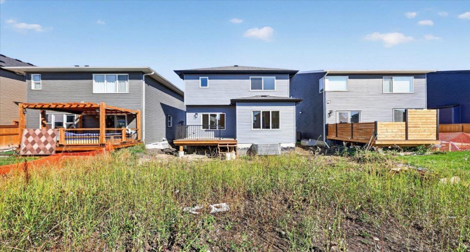 13 Emberside Grove, Cochrane, Alberta T4C 3C8, 3 Bedroom Bedrooms, 0 ,3 BathroomBathrooms,Residential,For Sale,Emberside,0,A2344047