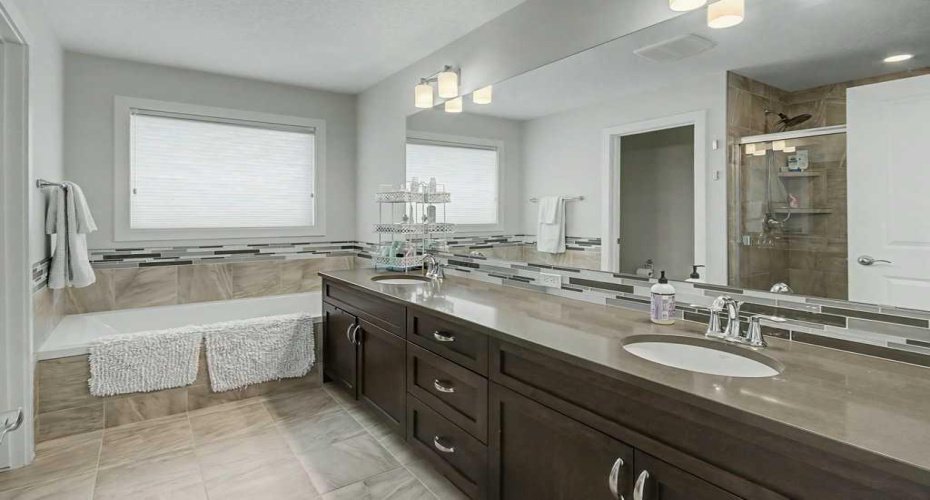 3 Ranchers Way, Okotoks, Alberta T1S 0P3, 4 Bedroom Bedrooms, 0 ,3 BathroomBathrooms,Residential,For Sale,Ranchers,0,A2344142