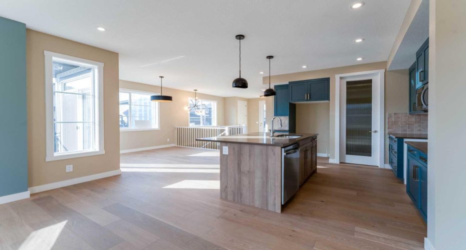 131 Waterford Manor, Chestermere, Alberta T1X 2Z6, 4 Bedroom Bedrooms, 0 ,3 BathroomBathrooms,Residential,For Sale,Waterford,0,A2344522