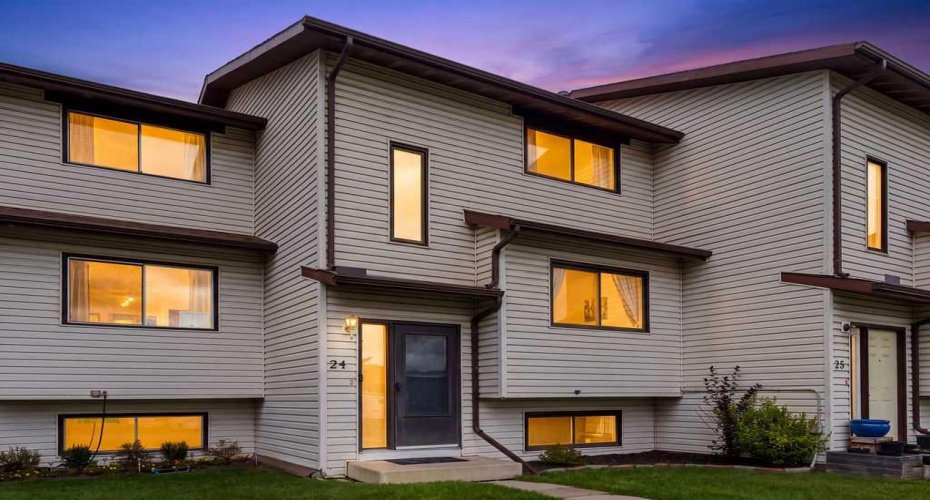 73 Glenbrook Crescent, Cochrane, Alberta T4C 1G1, 3 Bedroom Bedrooms, 0 ,2 BathroomBathrooms,Residential,For Sale,Glenbrook,0,A2345408
