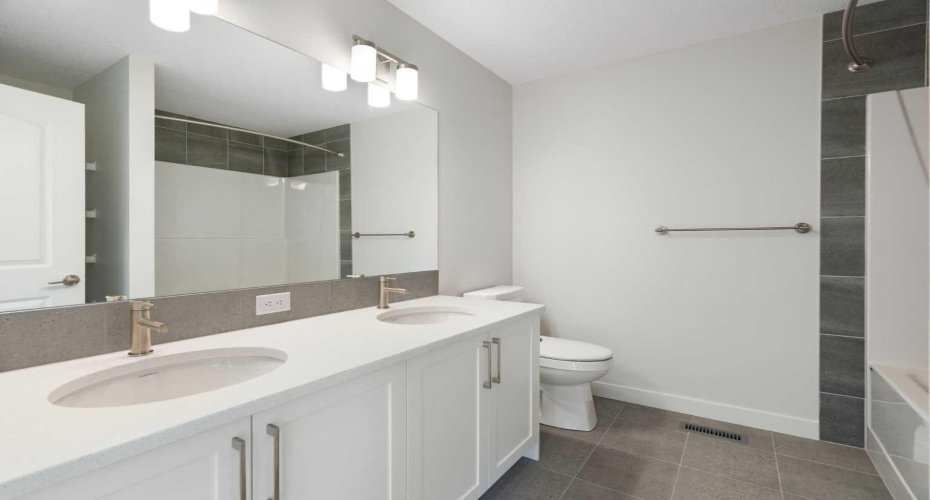 125 Southborough Common, Cochrane, Alberta T4C 2P5, 3 Bedroom Bedrooms, 0 ,3 BathroomBathrooms,Residential,For Sale,Southborough,0,A2346526