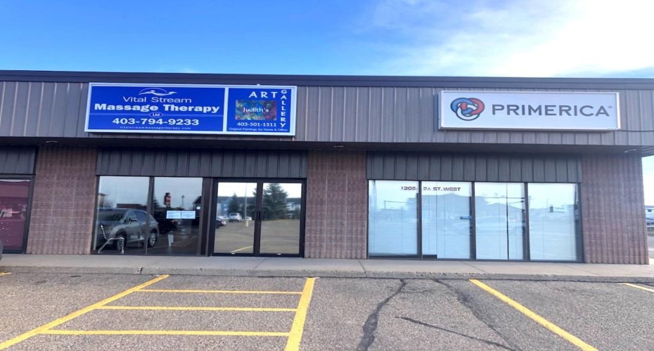 1308 2A Street, Brooks, Alberta T1R 0V5, ,Commercial,For Sale,BROOKS PLAZA,2A,A2062920