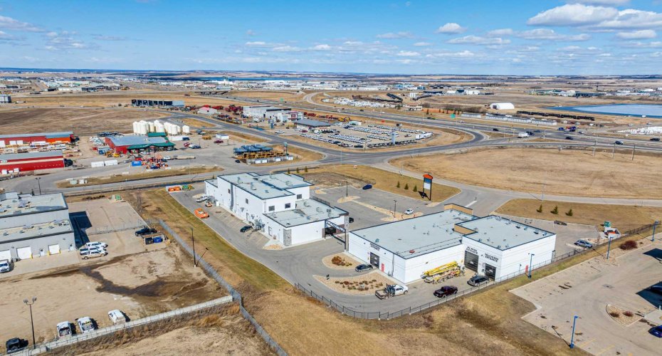 15502B 101 Street, Clairmont, Alberta T8V 0P7, ,Commercial,For Lease,101,A2122246