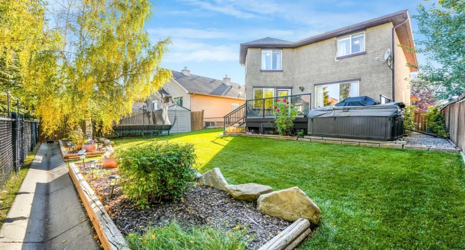247 Crystal Shores Drive, Okotoks, Alberta T1S 2C5, 4 Bedroom Bedrooms, 0 ,4 BathroomBathrooms,Residential,For Sale,Crystal Shores,0,A2352606