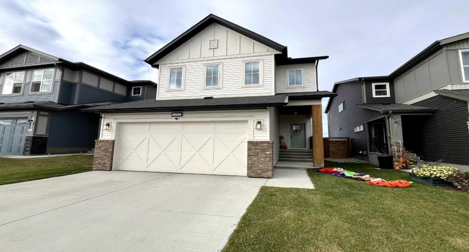 476 CHINOOK GATE SQUARE Street, Airdrie, Alberta T4B 4V9, 3 Bedroom Bedrooms, 0 ,3 BathroomBathrooms,Residential,For Sale,CHINOOK GATE SQUARE,0,A2353990