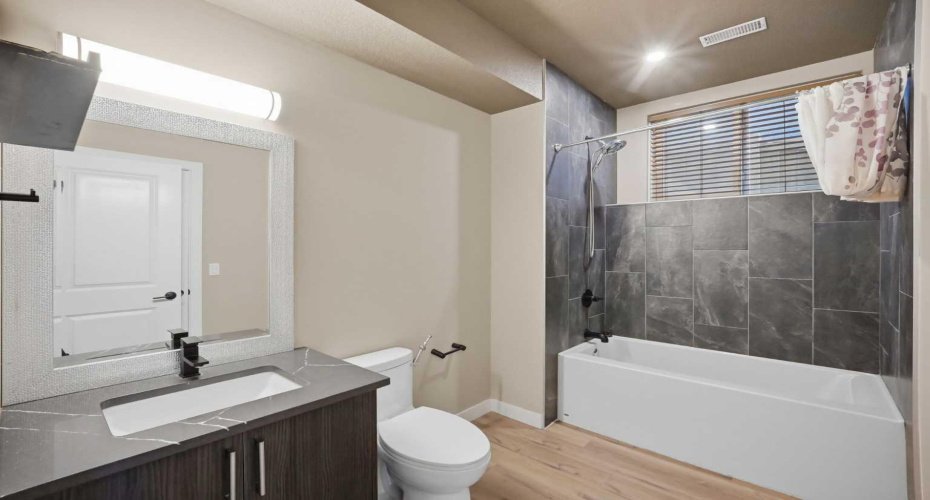 110 Baysprings Gardens, Airdrie, Alberta T4B5C5, 4 Bedroom Bedrooms, 0 ,4 BathroomBathrooms,Residential,For Sale,Baysprings,0,A2353686