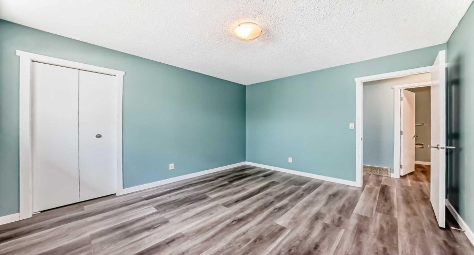 4308 55 Street, Calgary, Alberta T1Y4B7, 4 Bedroom Bedrooms, 0 ,3 BathroomBathrooms,Residential,For Sale,55,0,A2354897